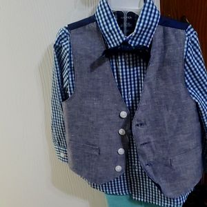 Nautica, 4-piece boys suit. Size 4T
